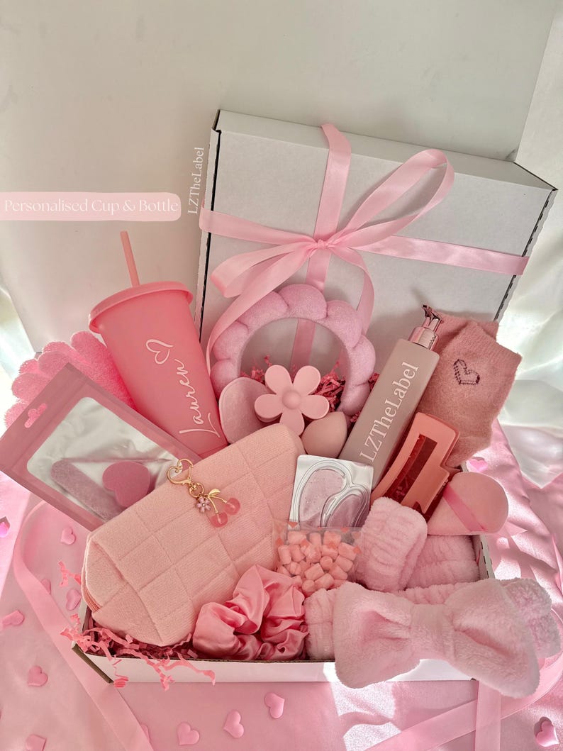 Personalised Pink Hamper Gift Box // Girls Birthday Hamper, Spa Treat, Self Care Present // Gift for Her